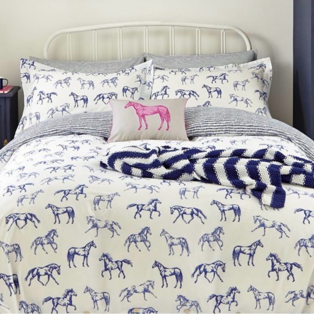 Joules Blue and White Horse Print Duvet Cover